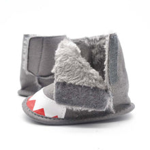 0~1 months kids baby boys girls snow boots shark mouth snowshoes warm crib shoes J4U66