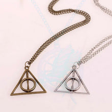 Women Classic Chain Necklace Metal Gift Pendants Necklaces Triangle Statement Jewelry  J4U66