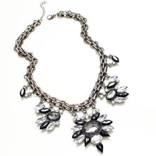 Womens Fashion Retro Flower Crystal Resin Choker Collar Statement Necklace Gold Silver  J4U66